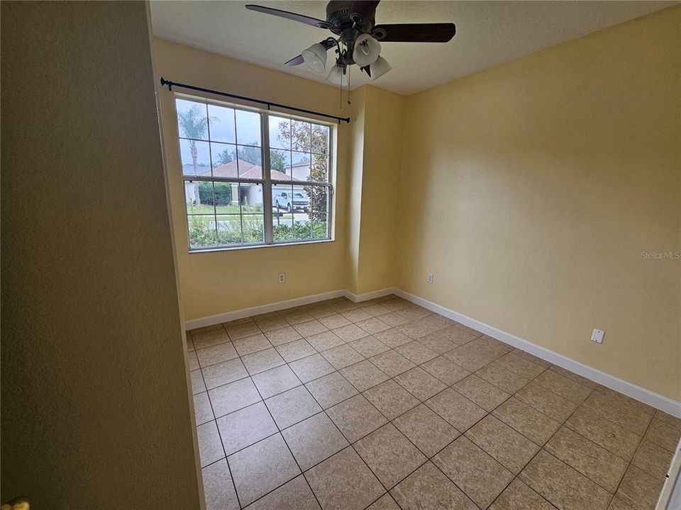 For Rent: $2,200 (3 beds, 2 baths, 1925 Square Feet)