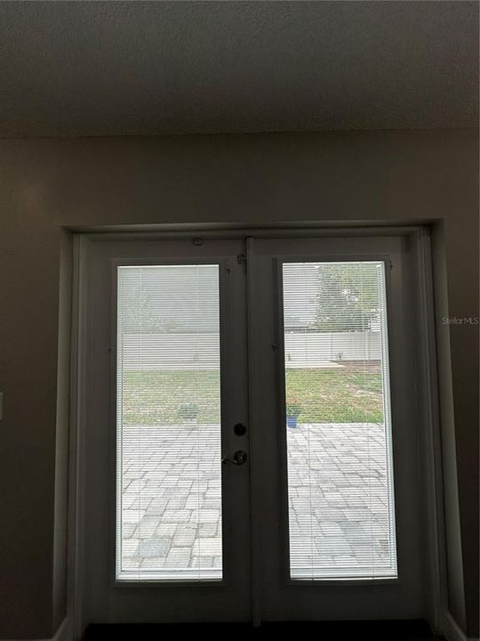 В аренду: $2,650 (3 спален, 2 ванн, 1301 Квадратных фут)