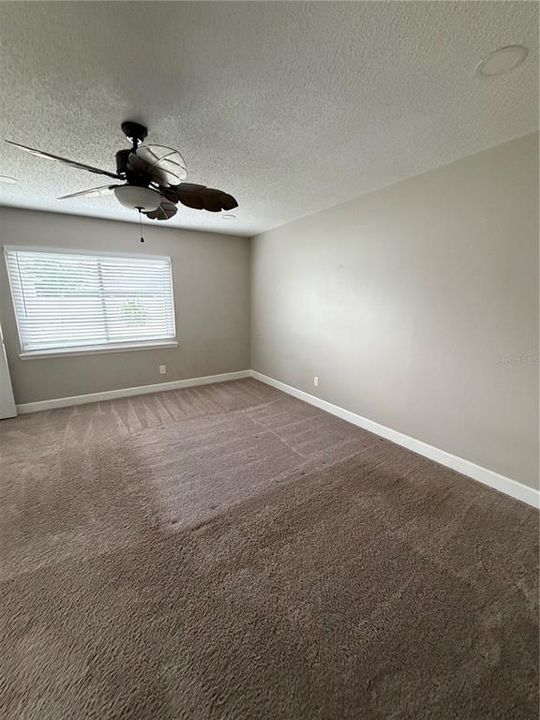В аренду: $2,650 (3 спален, 2 ванн, 1301 Квадратных фут)