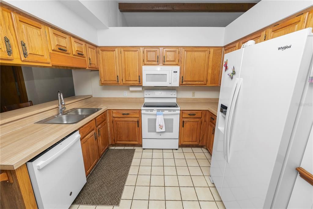 For Sale: $359,000 (3 beds, 2 baths, 2055 Square Feet)