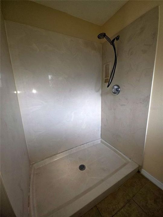 For Rent: $1,700 (3 beds, 2 baths, 1425 Square Feet)