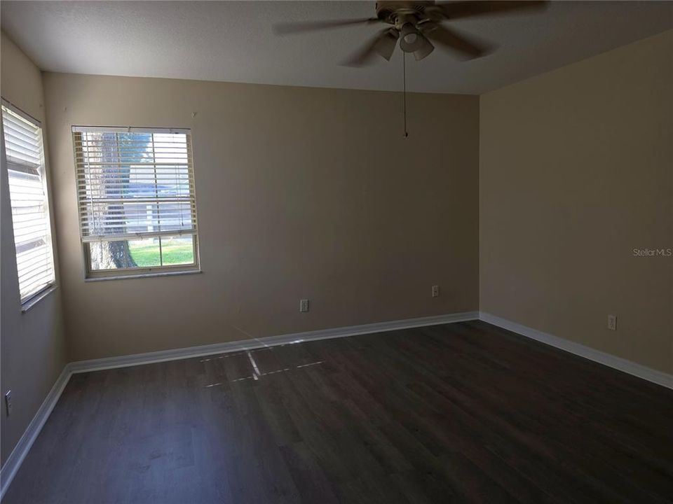 For Rent: $1,700 (3 beds, 2 baths, 1425 Square Feet)