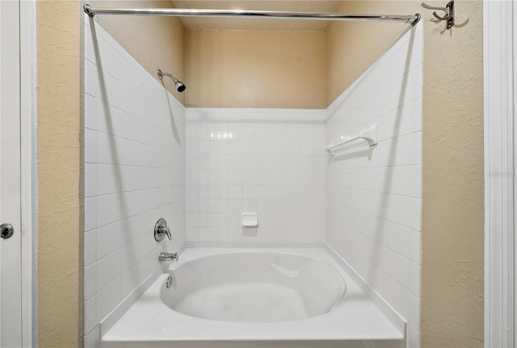 En Venta: $255,900 (2 camas, 2 baños, 1080 Pies cuadrados)