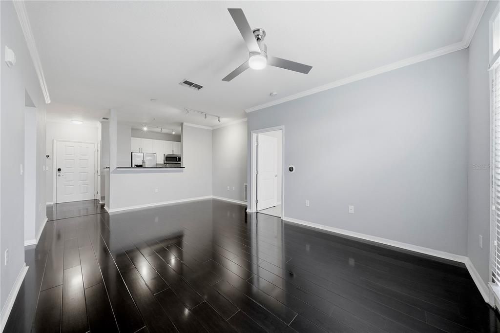 En Venta: $255,900 (2 camas, 2 baños, 1080 Pies cuadrados)