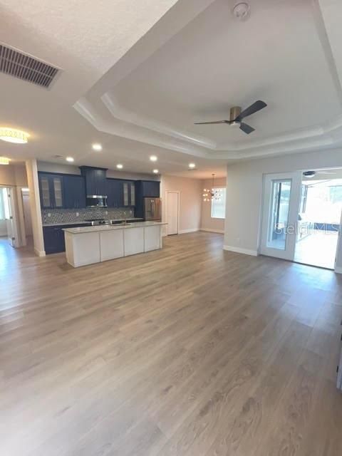 В аренду: $2,500 (4 спален, 3 ванн, 2051 Квадратных фут)