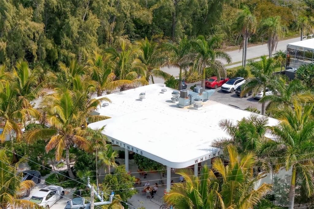 待售: $950,000 (0.22 acres)