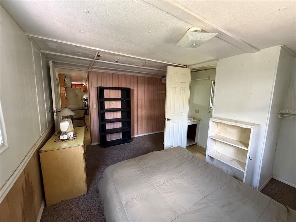 待售: $175,000 (5.07 acres)