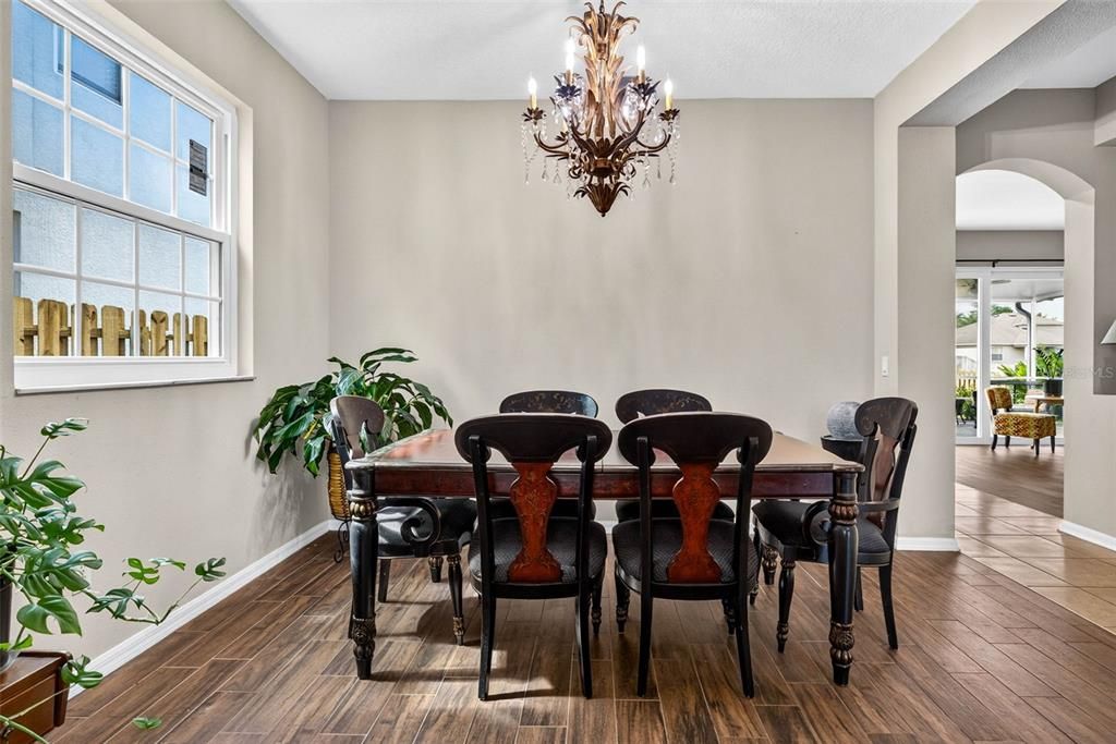 На продажу: $495,000 (4 спален, 2 ванн, 2559 Квадратных фут)