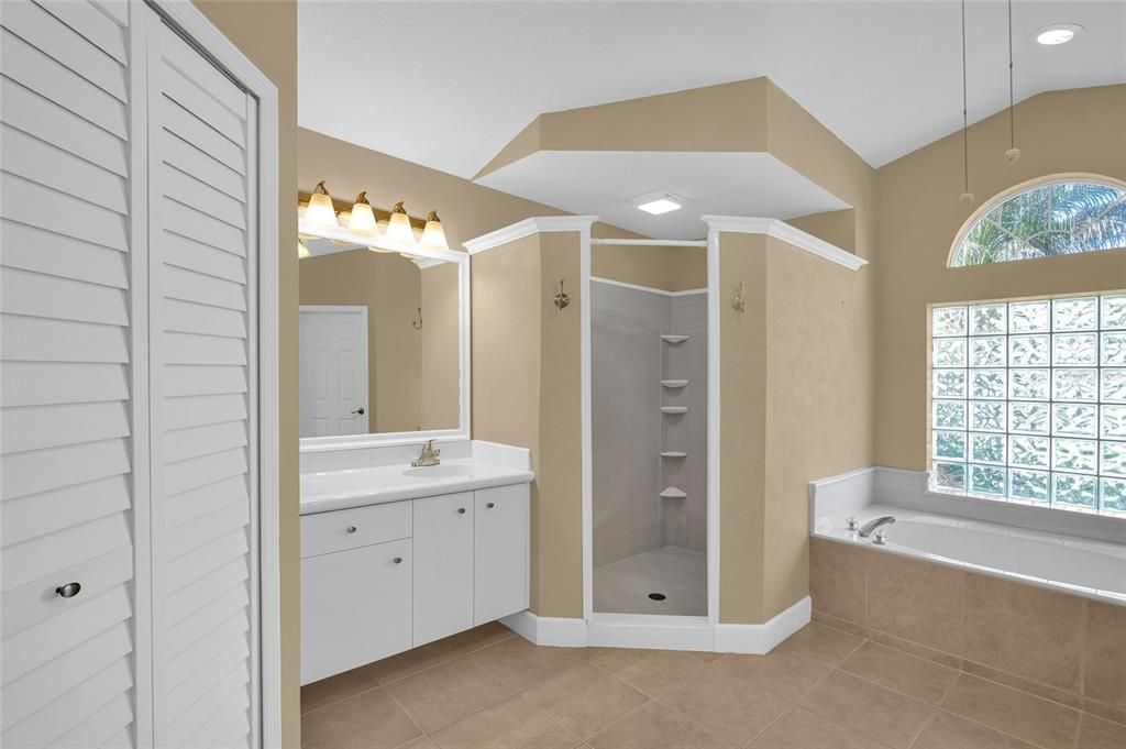 For Sale: $599,000 (4 beds, 2 baths, 2441 Square Feet)