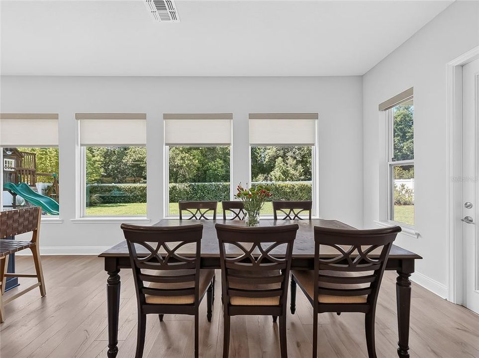 For Sale: $874,900 (5 beds, 4 baths, 3525 Square Feet)
