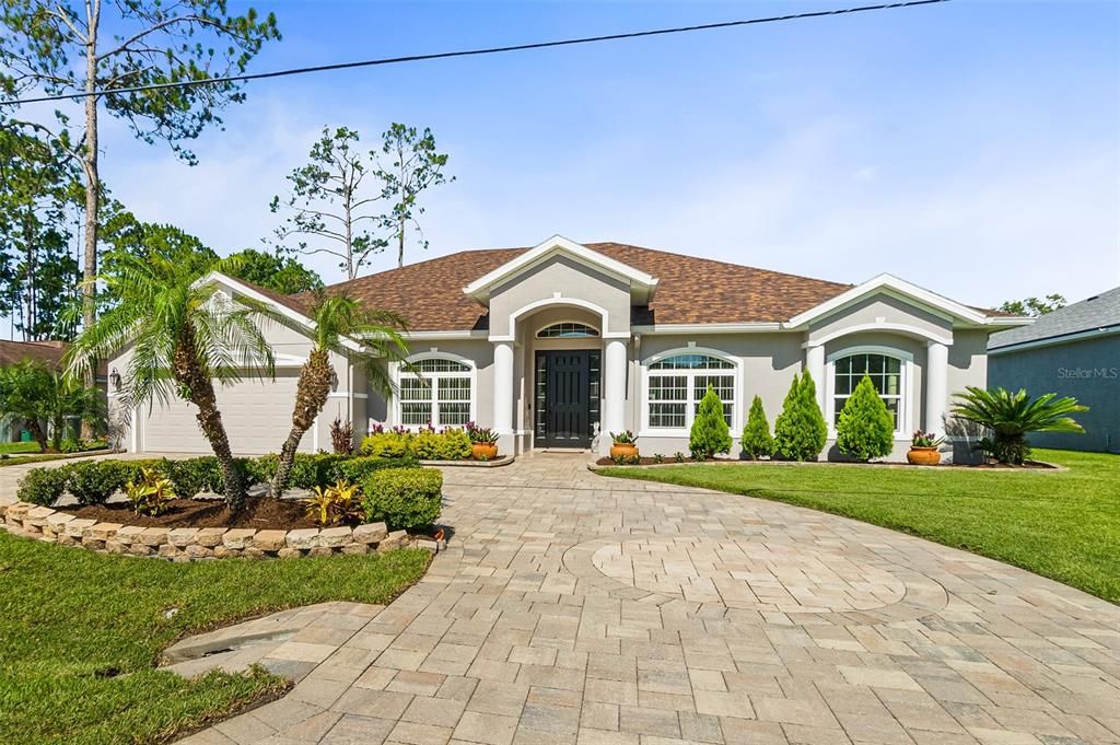 En Venta: $599,000 (4 camas, 2 baños, 2490 Pies cuadrados)