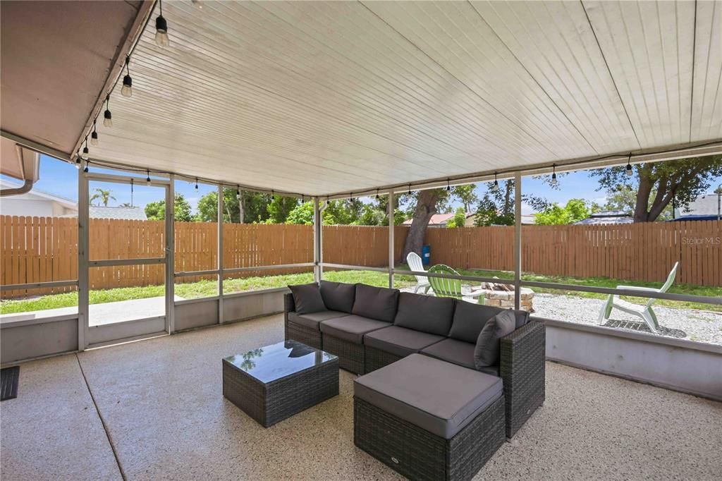 For Sale: $379,900 (3 beds, 2 baths, 1254 Square Feet)