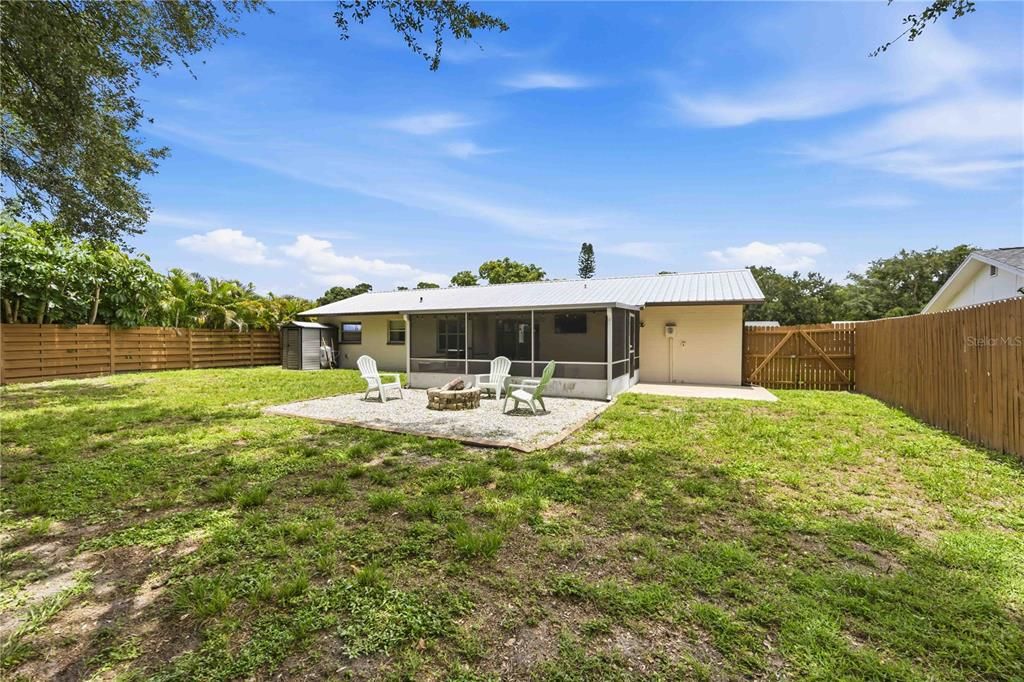 For Sale: $379,900 (3 beds, 2 baths, 1254 Square Feet)