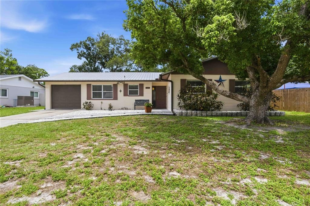 For Sale: $379,900 (3 beds, 2 baths, 1254 Square Feet)