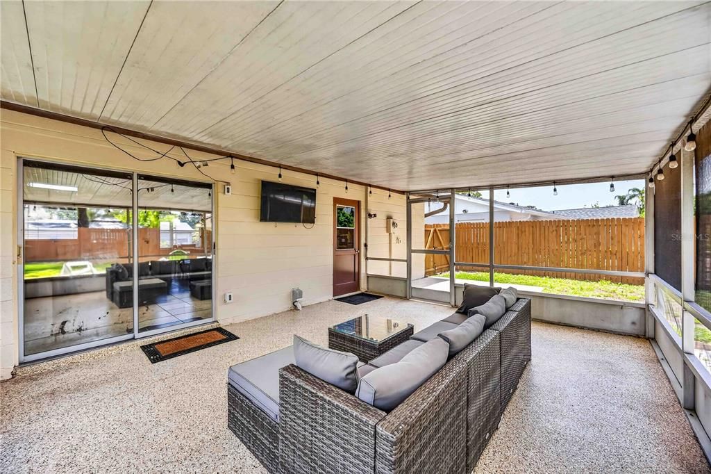 For Sale: $379,900 (3 beds, 2 baths, 1254 Square Feet)