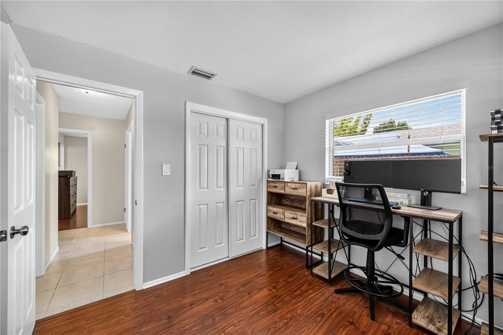 For Sale: $379,900 (3 beds, 2 baths, 1254 Square Feet)