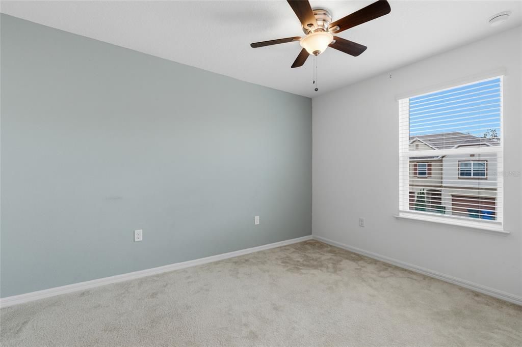 For Sale: $265,000 (3 beds, 2 baths, 1633 Square Feet)