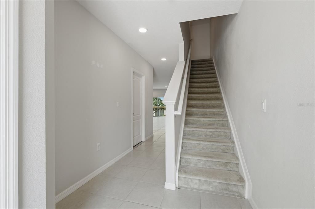 For Sale: $265,000 (3 beds, 2 baths, 1633 Square Feet)