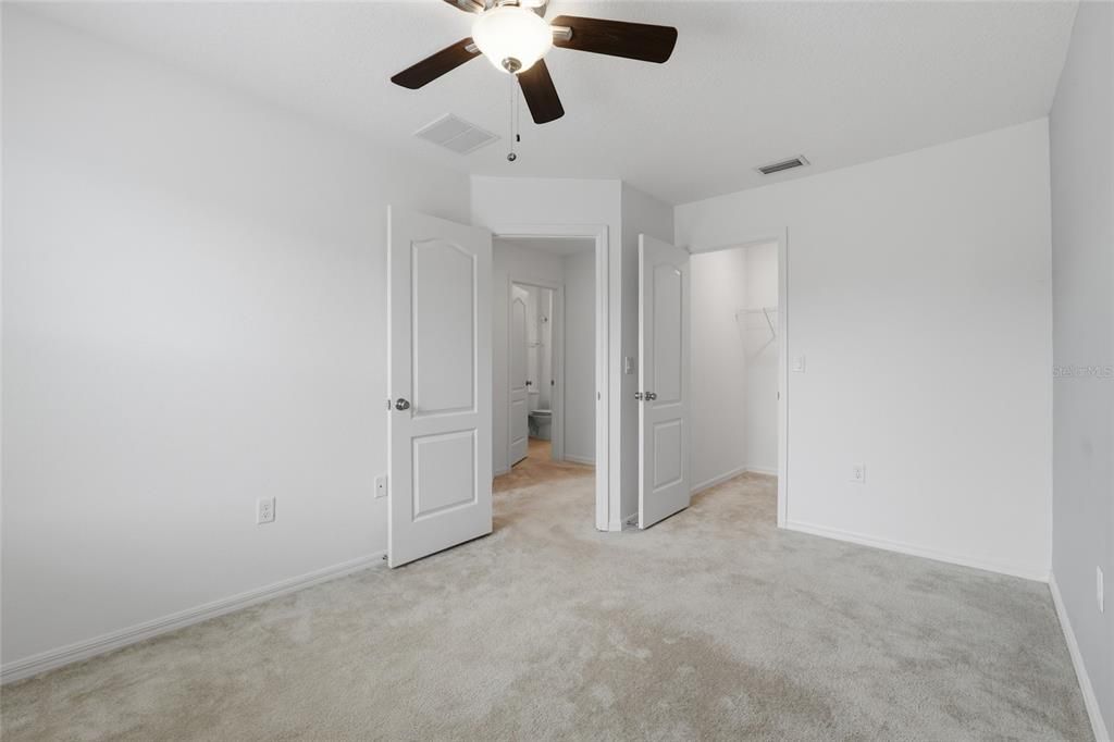 For Sale: $265,000 (3 beds, 2 baths, 1633 Square Feet)