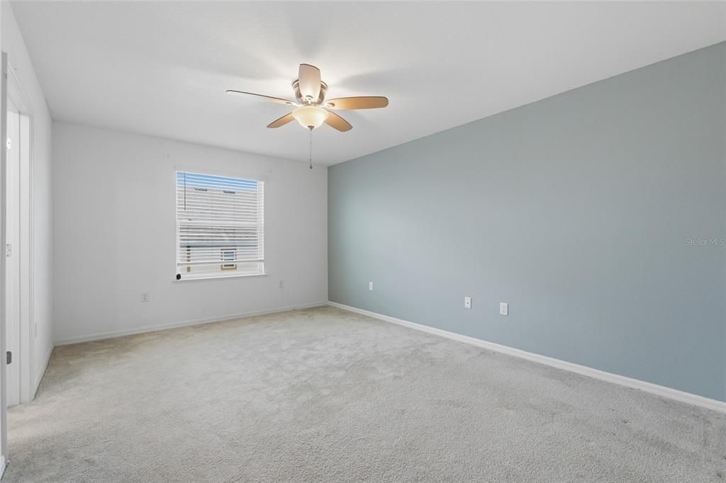 For Sale: $265,000 (3 beds, 2 baths, 1633 Square Feet)