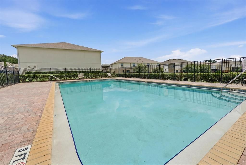 For Sale: $265,000 (3 beds, 2 baths, 1633 Square Feet)
