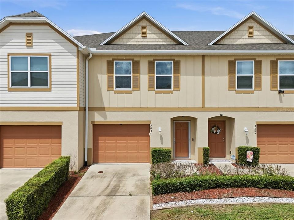 For Sale: $265,000 (3 beds, 2 baths, 1633 Square Feet)