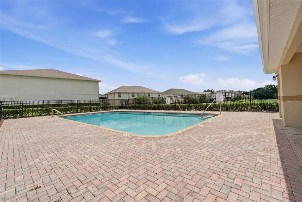 For Sale: $265,000 (3 beds, 2 baths, 1633 Square Feet)