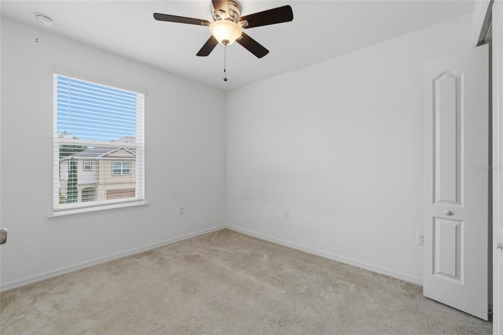 For Sale: $265,000 (3 beds, 2 baths, 1633 Square Feet)