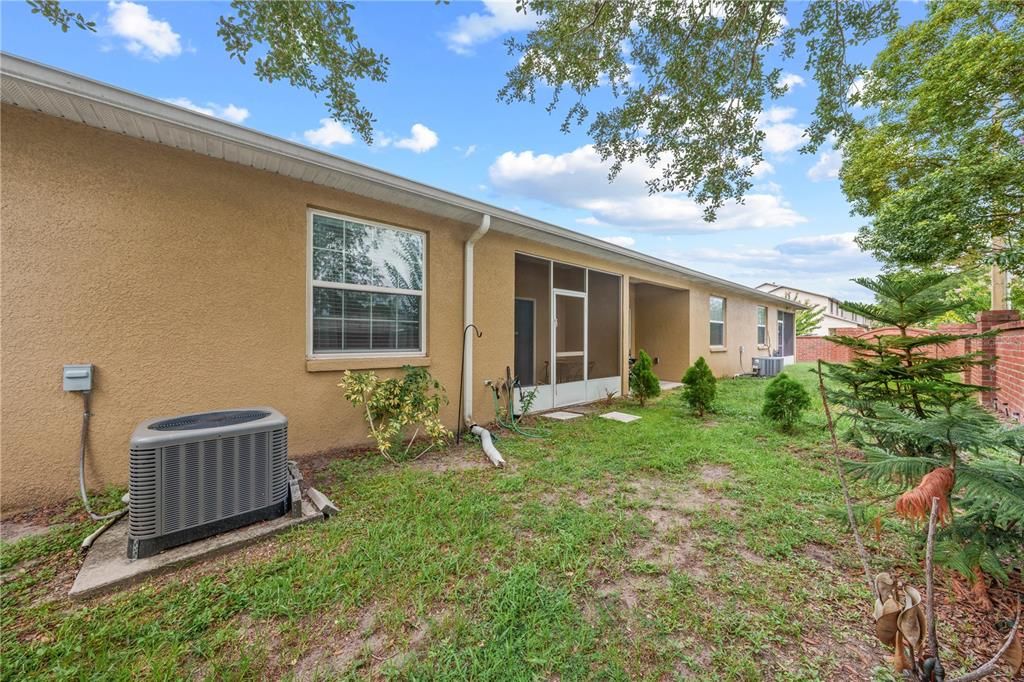 For Sale: $275,000 (3 beds, 2 baths, 1198 Square Feet)