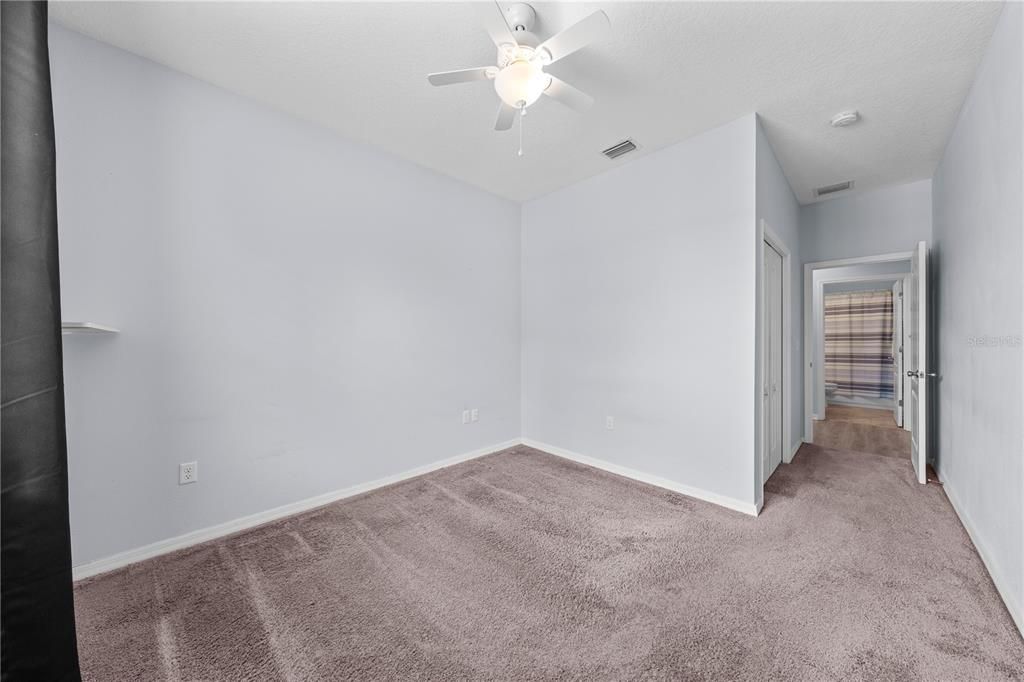 For Sale: $275,000 (3 beds, 2 baths, 1198 Square Feet)