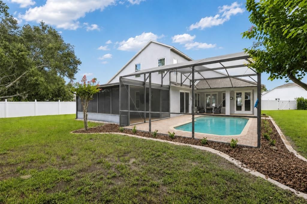 En Venta: $715,000 (5 camas, 4 baños, 2655 Pies cuadrados)