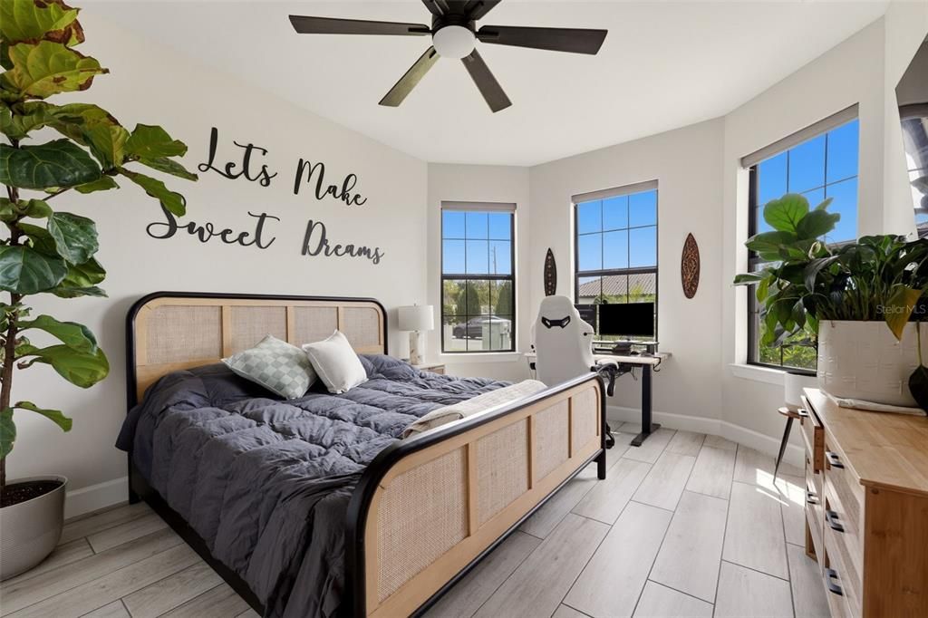 For Sale: $599,000 (3 beds, 2 baths, 1908 Square Feet)