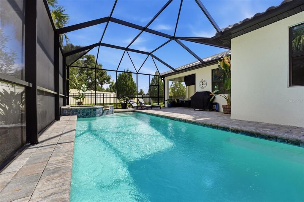 For Sale: $599,000 (3 beds, 2 baths, 1908 Square Feet)