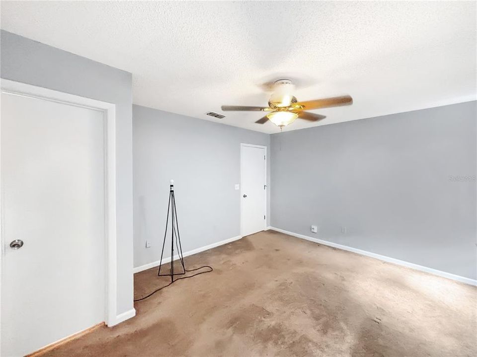 В аренду: $1,600 (2 спален, 2 ванн, 1048 Квадратных фут)