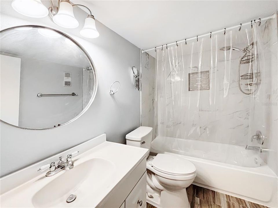 В аренду: $1,600 (2 спален, 2 ванн, 1048 Квадратных фут)