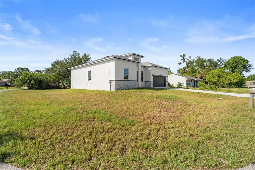 En Venta: $379,900 (4 camas, 2 baños, 1630 Pies cuadrados)