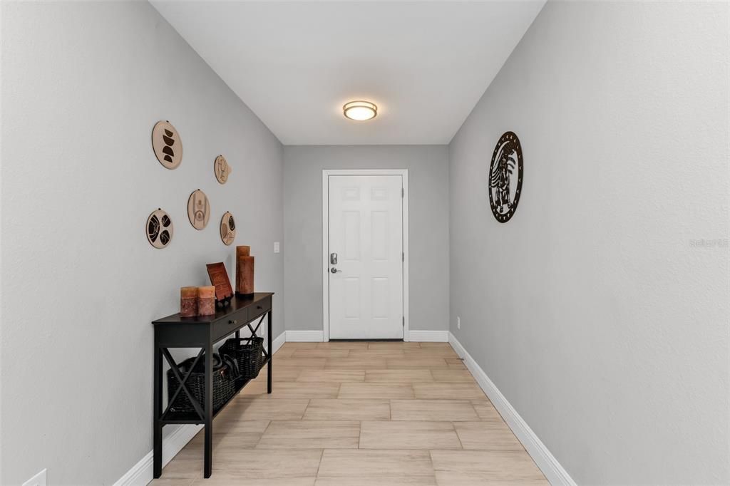 Activo con contrato: $309,900 (3 camas, 2 baños, 1417 Pies cuadrados)