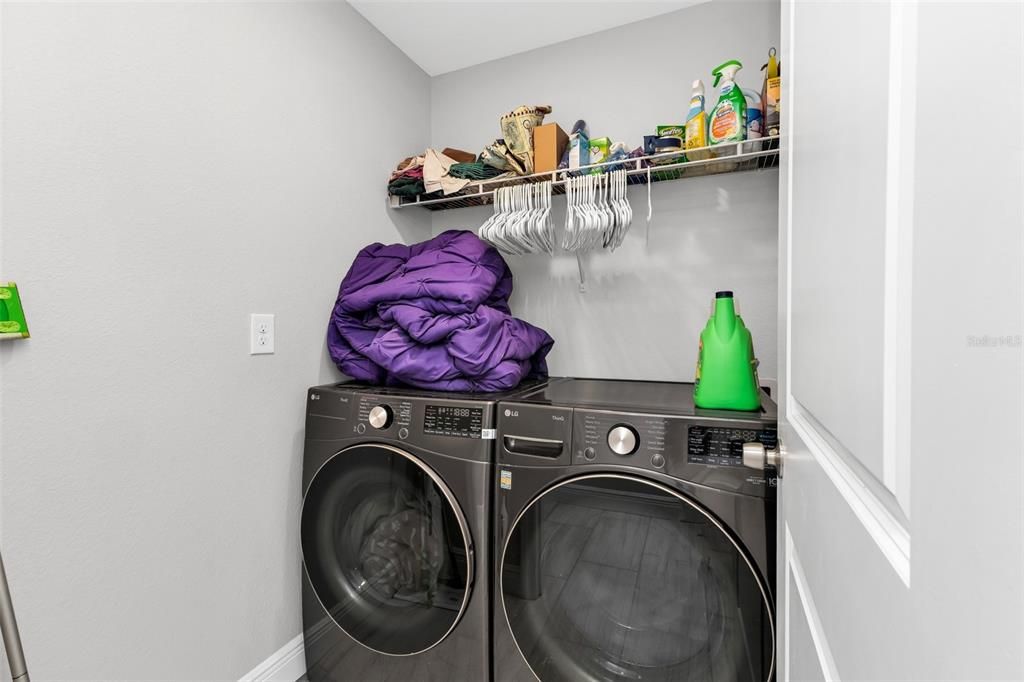 Activo con contrato: $309,900 (3 camas, 2 baños, 1417 Pies cuadrados)