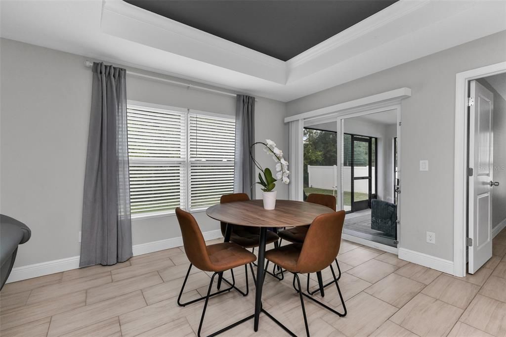 Activo con contrato: $309,900 (3 camas, 2 baños, 1417 Pies cuadrados)