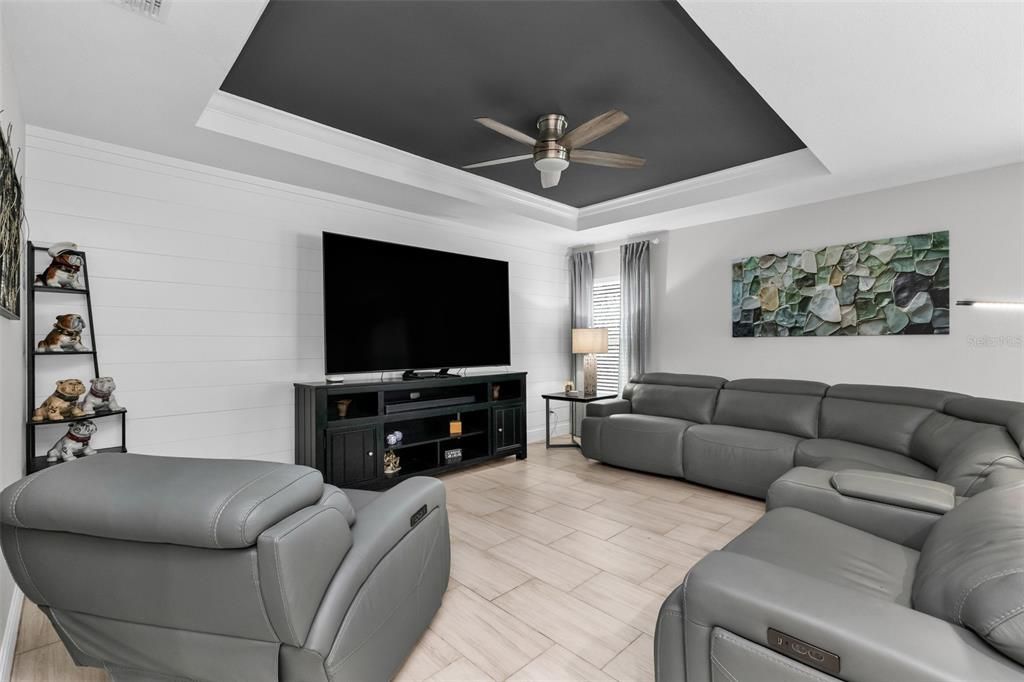 Activo con contrato: $309,900 (3 camas, 2 baños, 1417 Pies cuadrados)