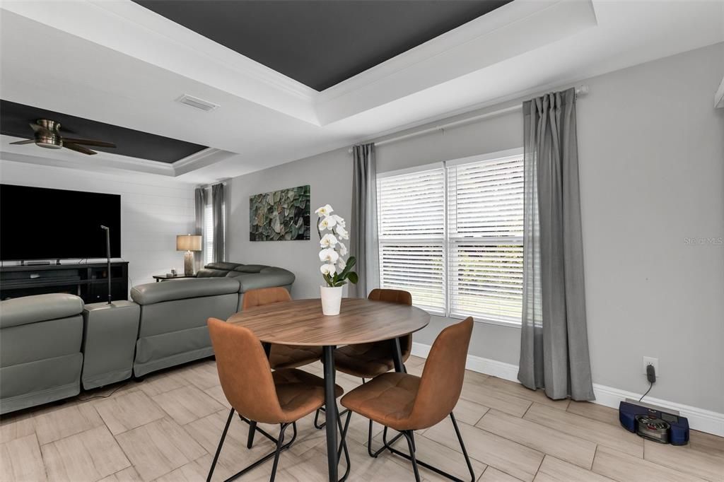 Activo con contrato: $309,900 (3 camas, 2 baños, 1417 Pies cuadrados)