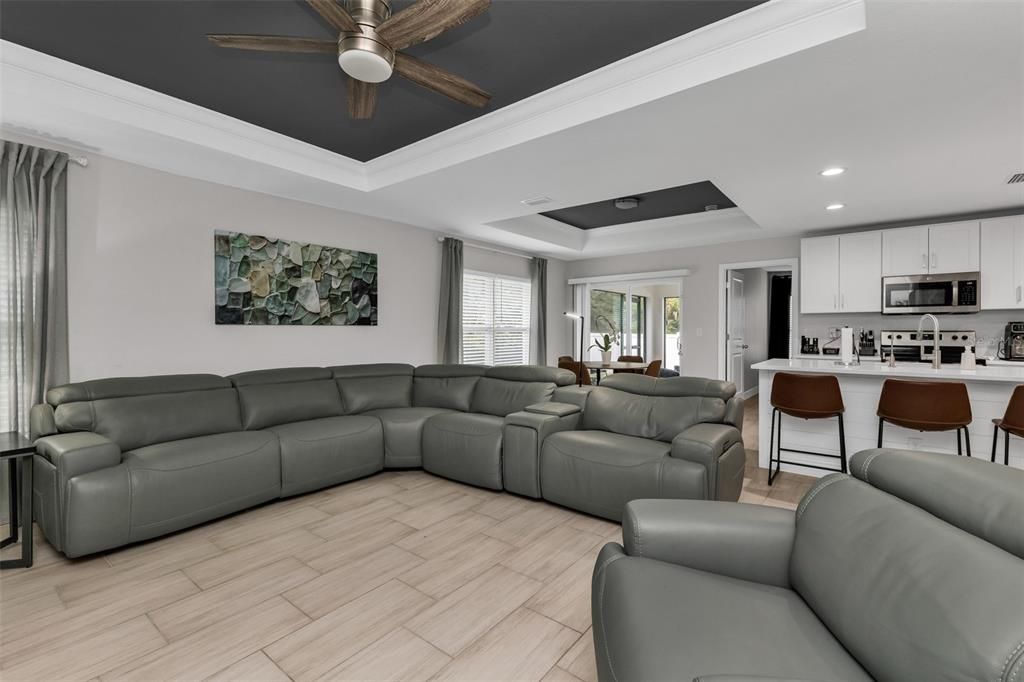 Activo con contrato: $309,900 (3 camas, 2 baños, 1417 Pies cuadrados)