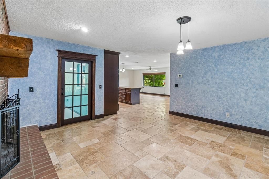 En Venta: $410,000 (3 camas, 2 baños, 2288 Pies cuadrados)