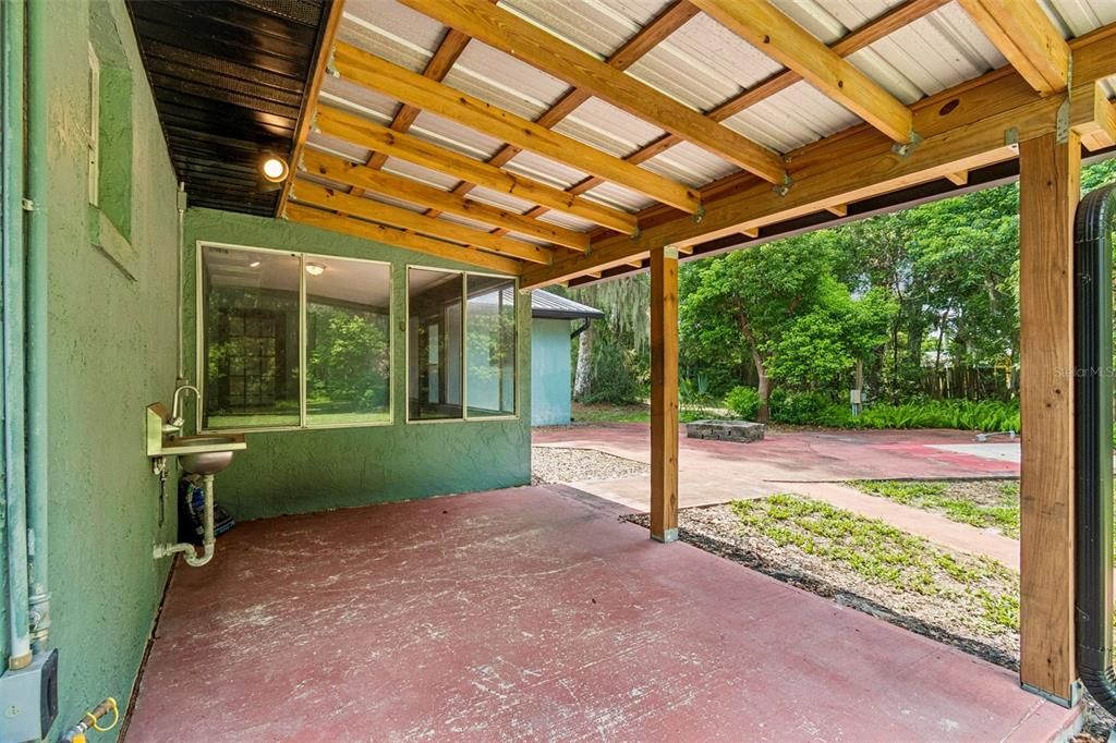 En Venta: $410,000 (3 camas, 2 baños, 2288 Pies cuadrados)
