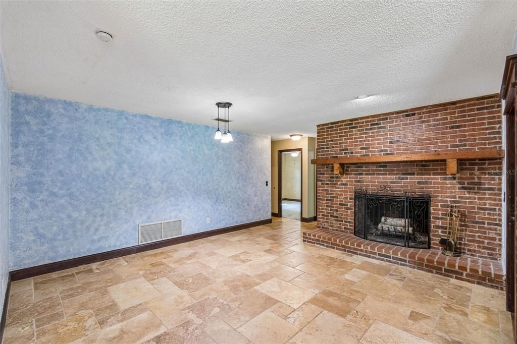 En Venta: $410,000 (3 camas, 2 baños, 2288 Pies cuadrados)