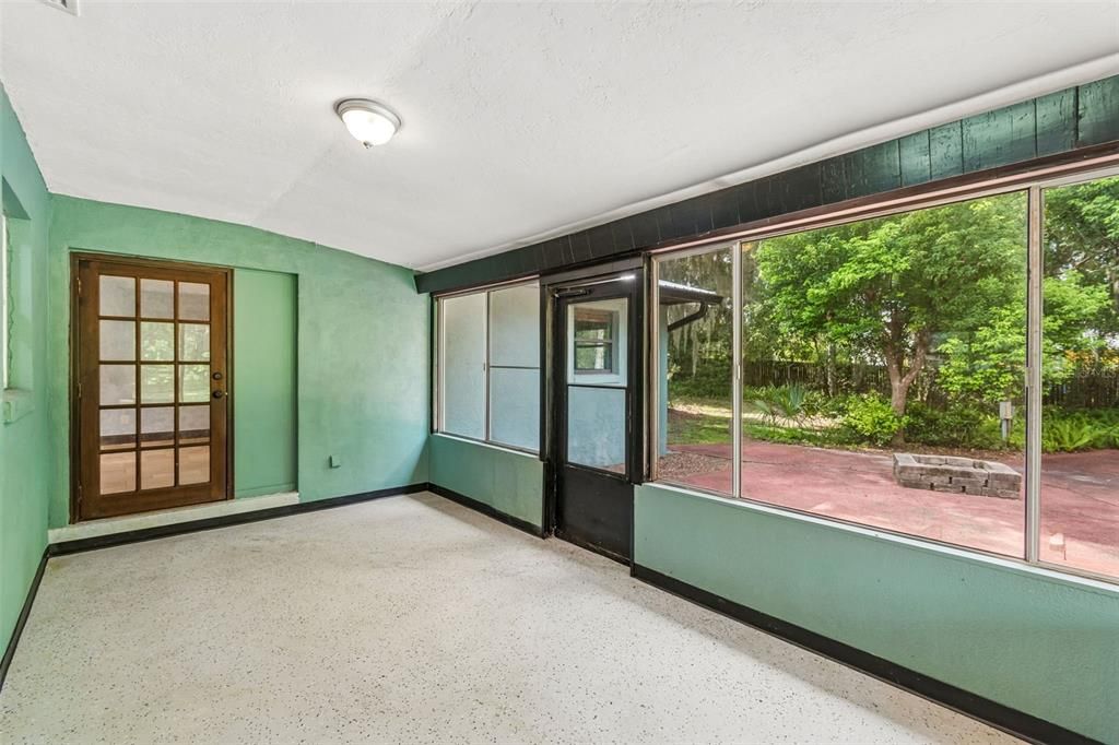 En Venta: $410,000 (3 camas, 2 baños, 2288 Pies cuadrados)
