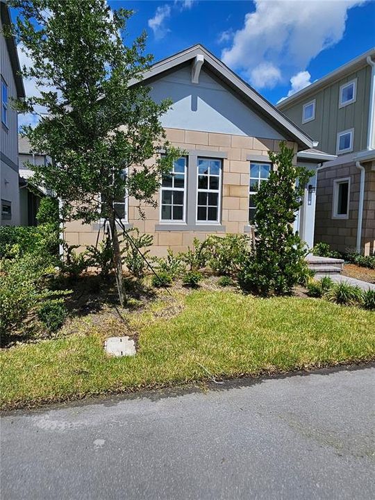 For Rent: $4,500 (4 beds, 3 baths, 1900 Square Feet)