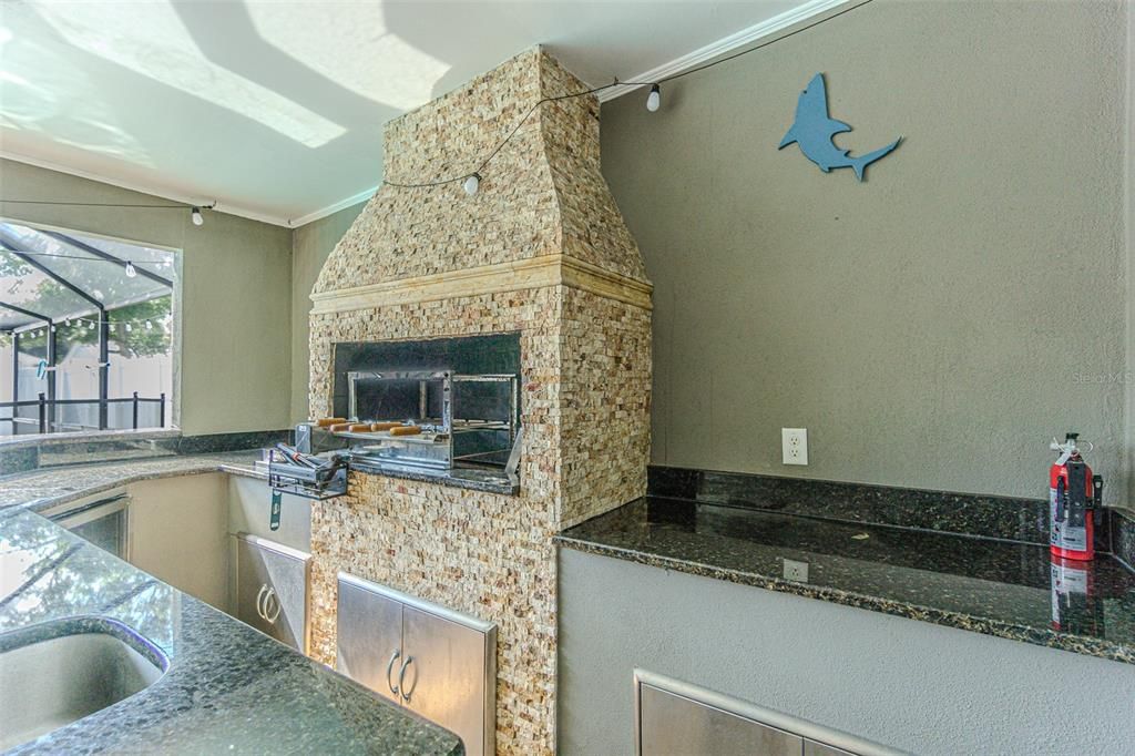 На продажу: $519,000 (4 спален, 2 ванн, 1706 Квадратных фут)