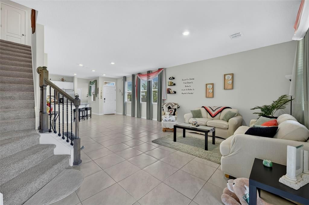 En Venta: $300,000 (3 camas, 2 baños, 1795 Pies cuadrados)