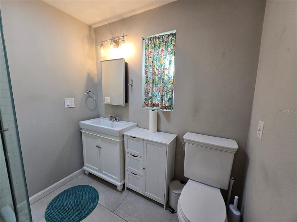 В аренду: $2,500 (2 спален, 1 ванн, 920 Квадратных фут)